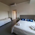 Hotel Desire'